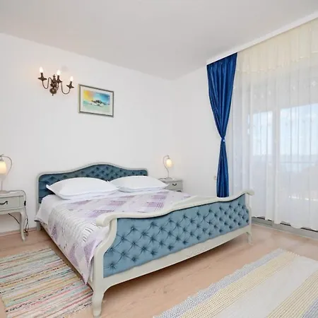 Apartman Doris *